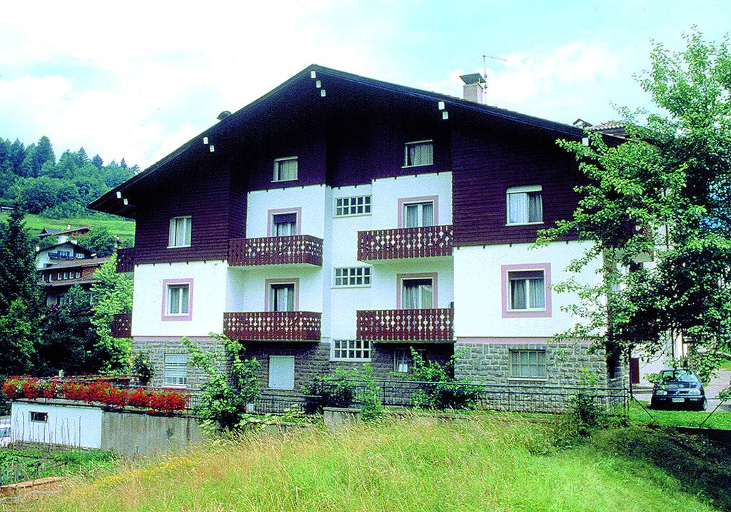 B&B Villa Ursula Moena Exteriör bild